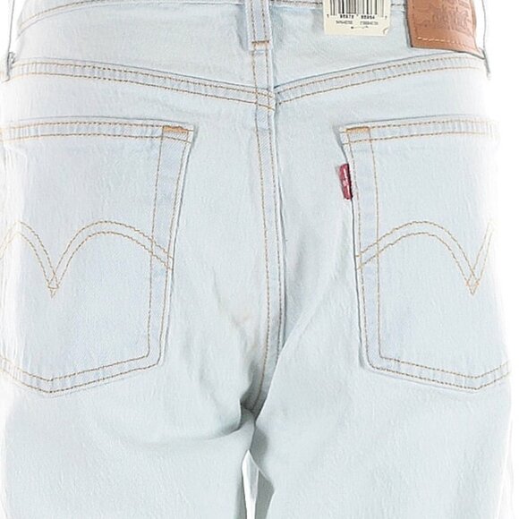 NWT! Levi's Wedgie Straight Jeans in Light Wash 26 X 26 - Picture 4 of 9